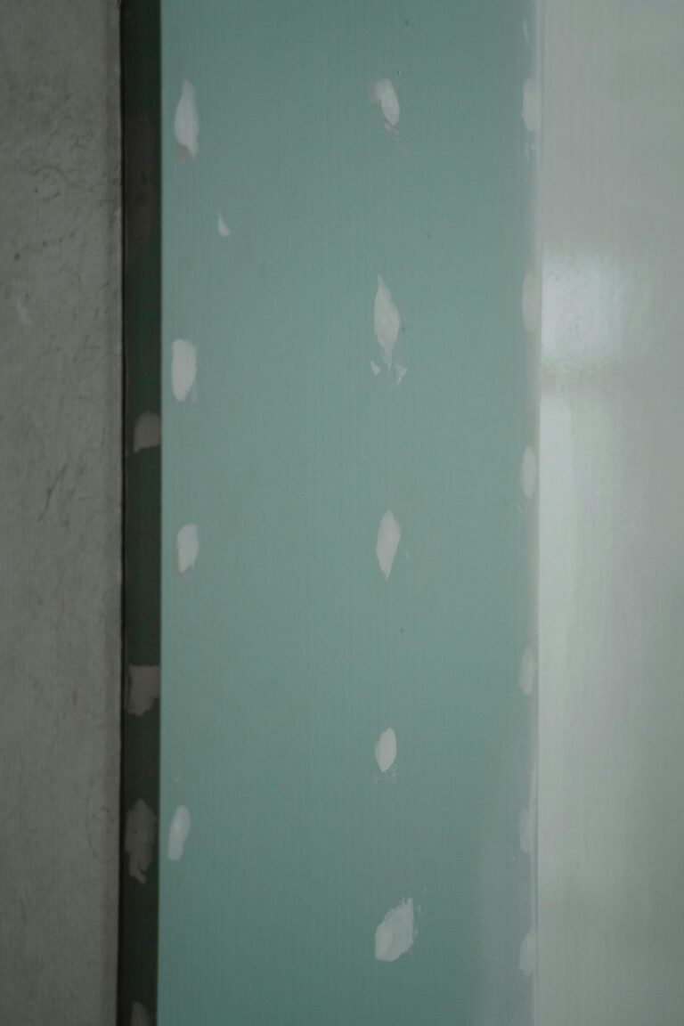 What Causes Drywall Cracks and When to Worry